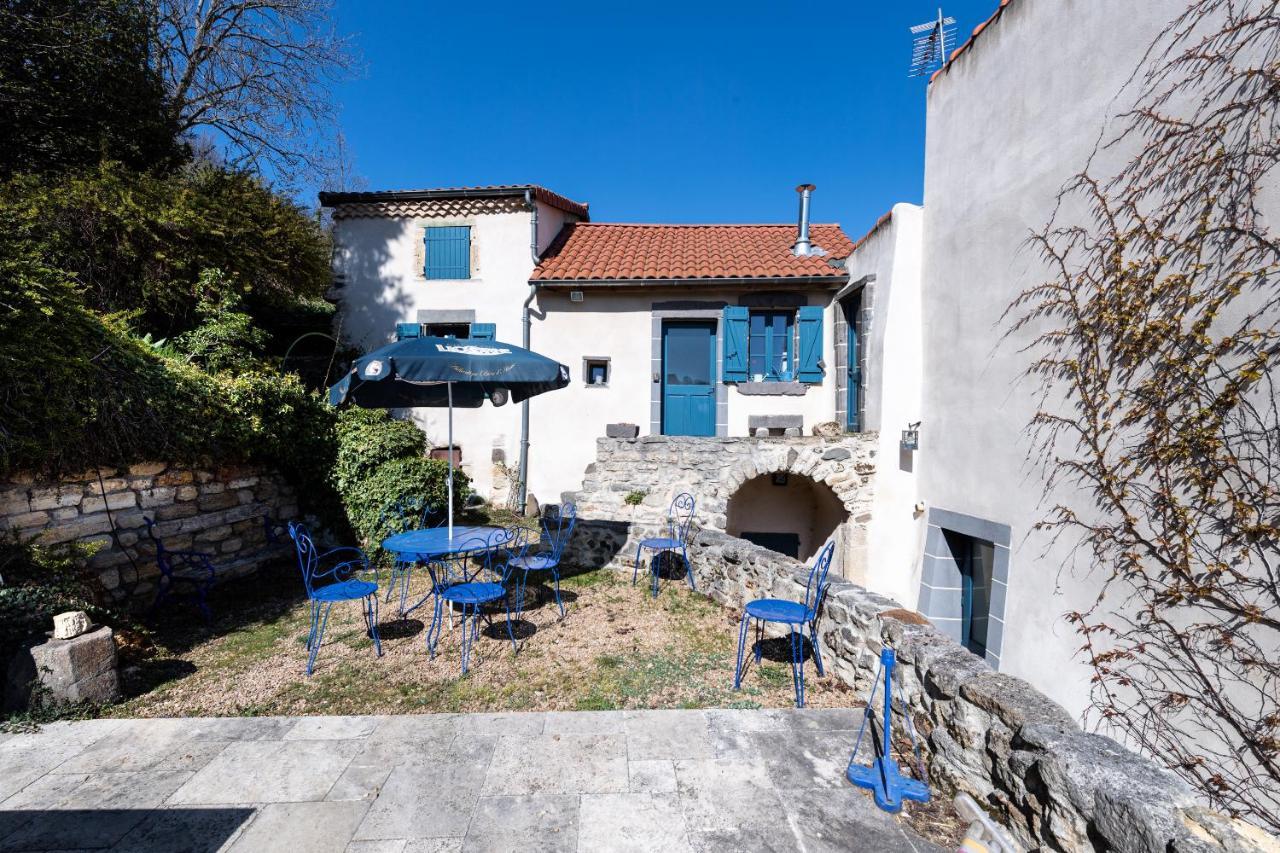 Grand Gite Du Bistrot D'Ici Saint-Saturnin  Buitenkant foto