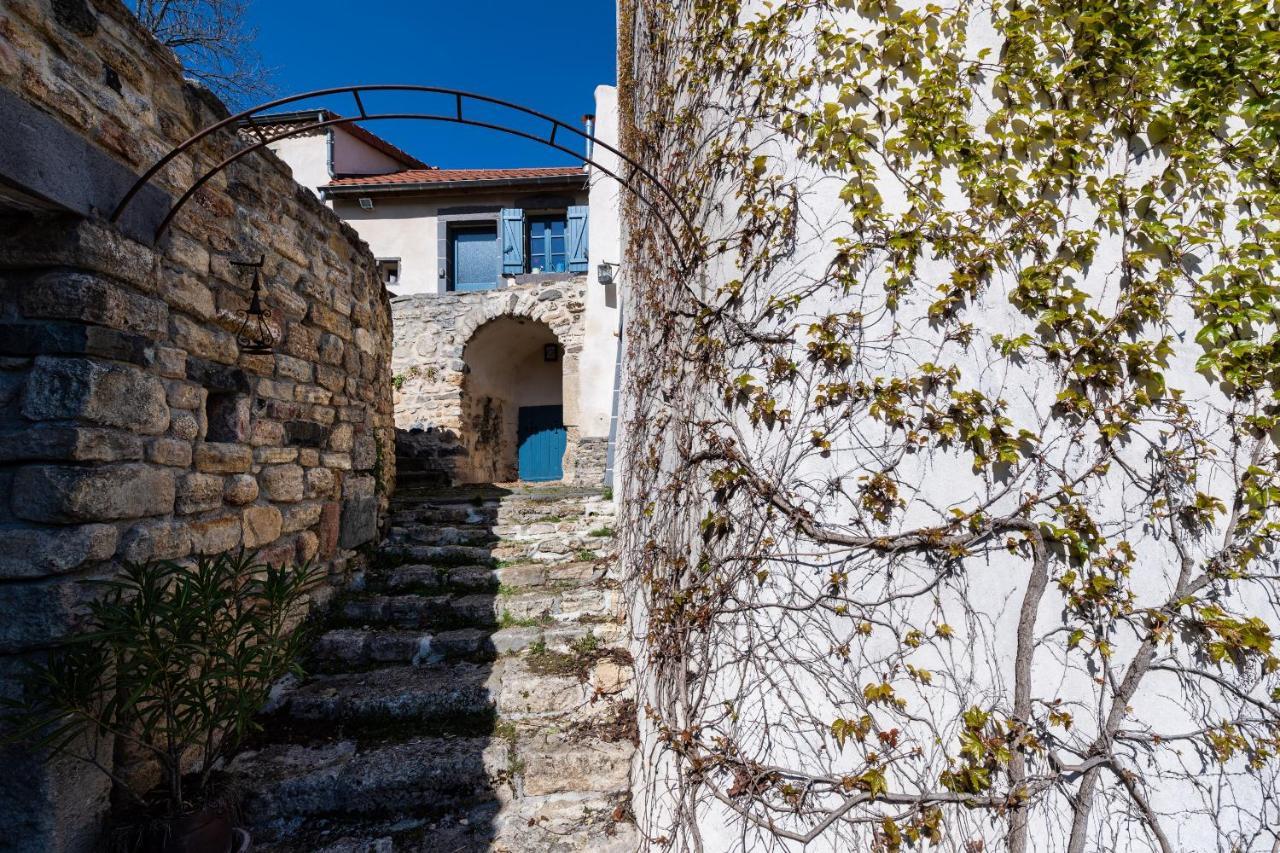 Grand Gite Du Bistrot D'Ici Saint-Saturnin  Buitenkant foto